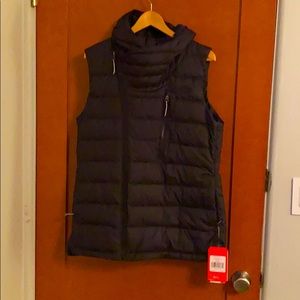 North face vest size LG